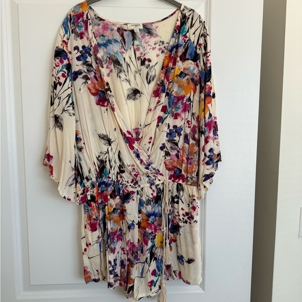 NWOT🔥🔥 Floral romper